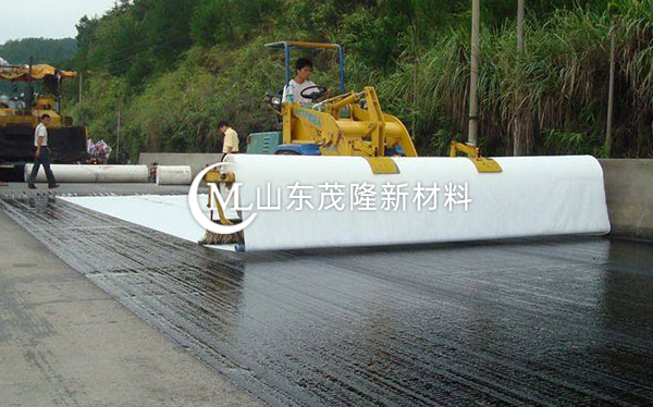 《高密市政道路》土工布、聚酯玻纤布施工