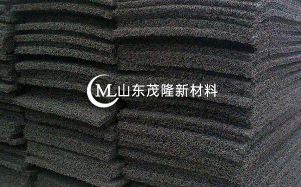 《银西铁路四标项目经理部》复合土工膜、渗水片材施工