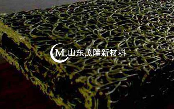 《贵州江玉高速公路》土工布、方形盲沟施工