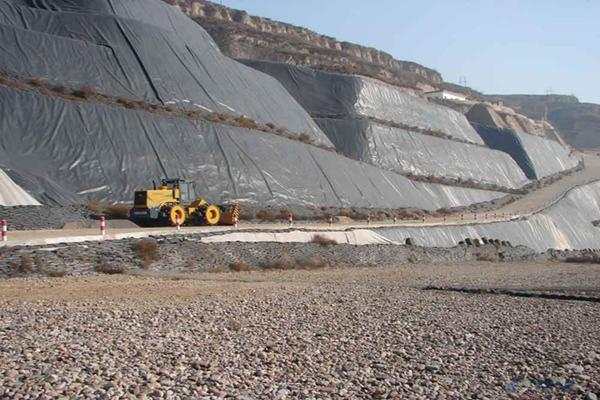 垃圾填埋场中土工膜是怎么施工的？  第1张