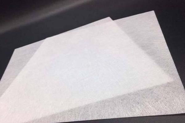 聚酯无纺布与复合土工膜的区别有哪些？  第1张