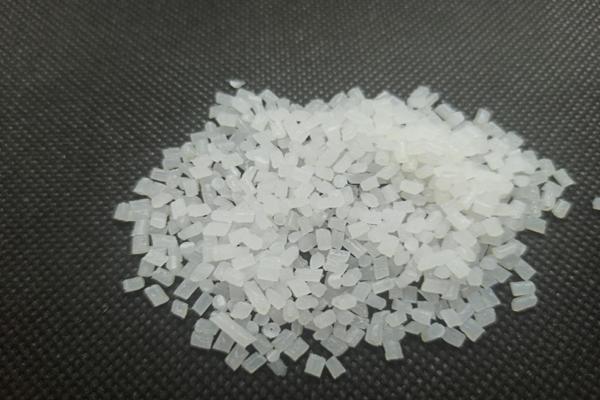 土工膜是由哪些材料制成的呢？  第2张