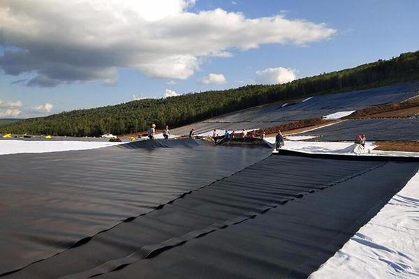 荷花池土工膜怎么施工 第3张