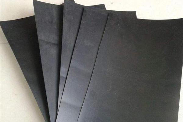 防渗土工膜与三布五涂的区别 第1张