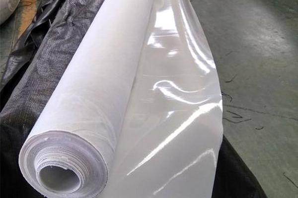 复合土工膜可以弯曲吗？  第2张